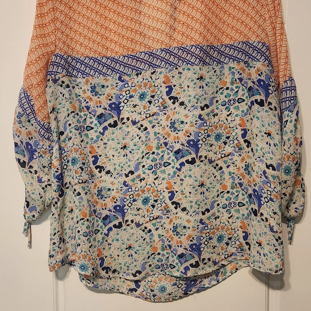 DB Established 1962 Orange and Blue Women's Blouse With 3/4 Sleeves Size L - Picture 2 of 6